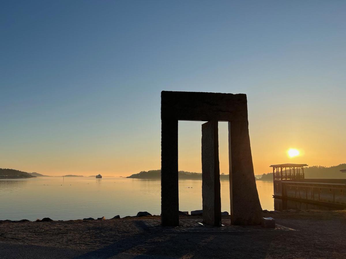 Stroemstad Laegenhet Naera Hav Och Stad Luaran gambar